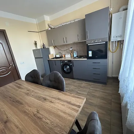 Family Trip Apartment Kutaisi Exterior photo
